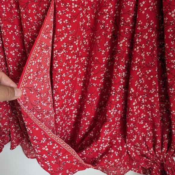 Max Studio Red White Floral Long Sleeve Wrap Style Blouse Large - Picture 10 of 15